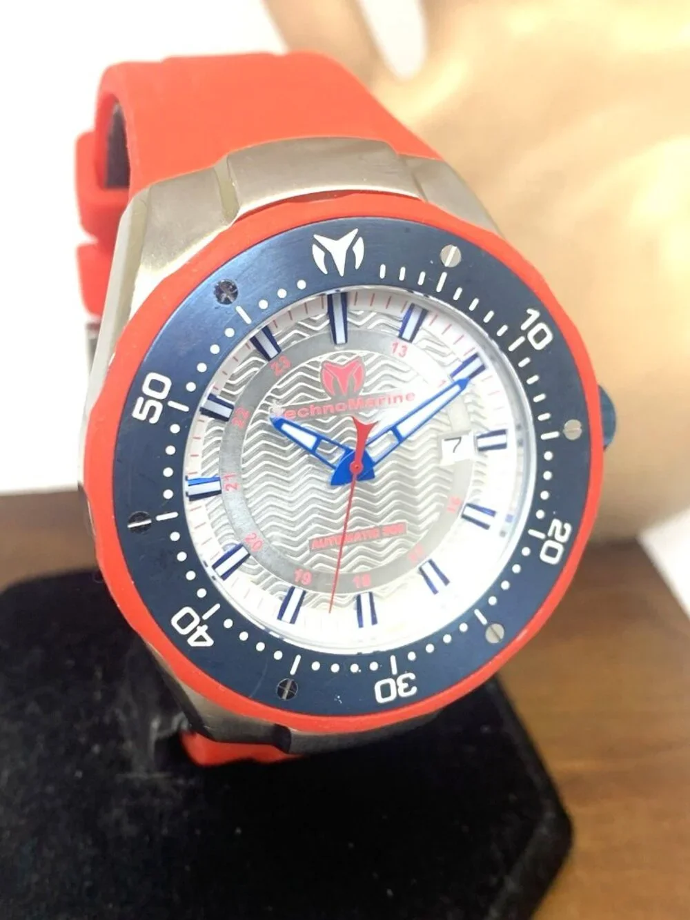 Technomarine Men's Watch TM-215090 Automatic Blue Bezel Red Rubber Strap 47mm